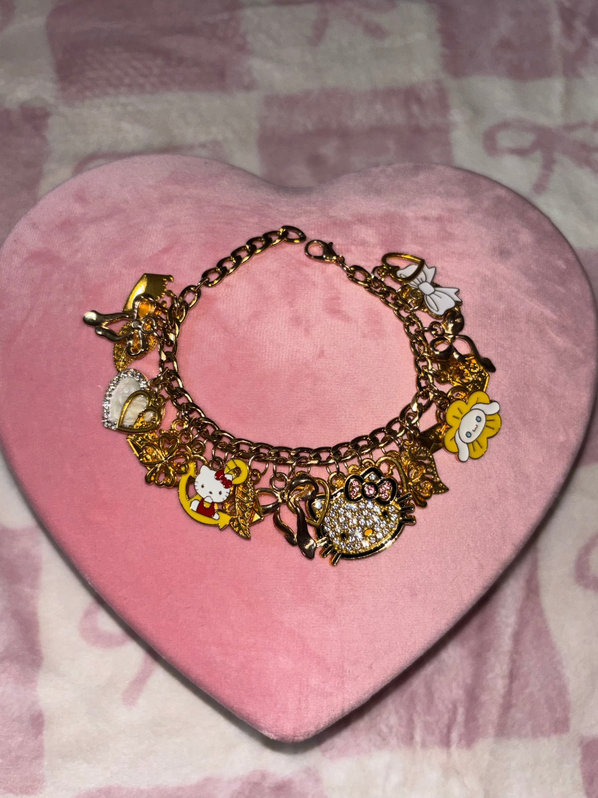 Gold YELLOW HELLO KITTY Charms bracelet