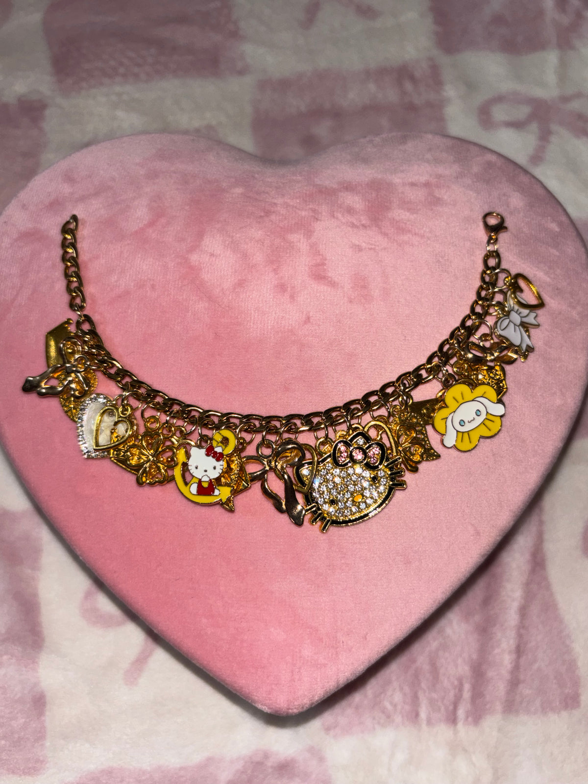 Gold YELLOW HELLO KITTY Charms bracelet