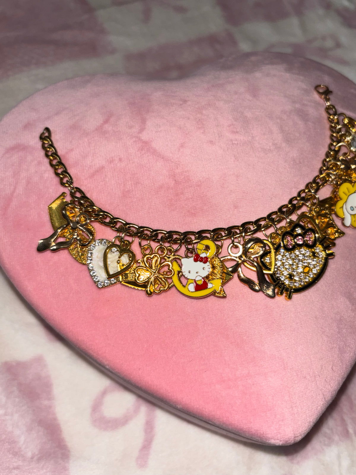 Gold YELLOW HELLO KITTY Charms bracelet