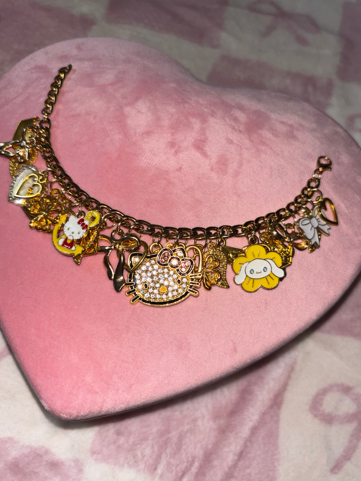 Gold YELLOW HELLO KITTY Charms bracelet