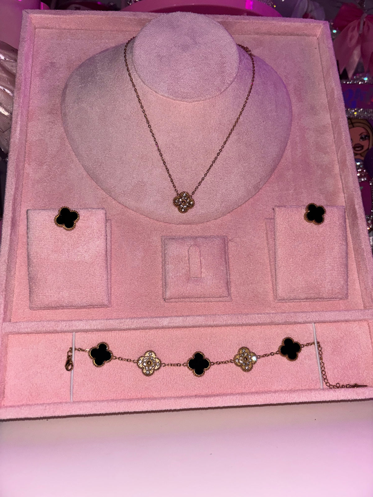 Black & Gold DIAMOND flower necklace, earrings AND bracelet set!