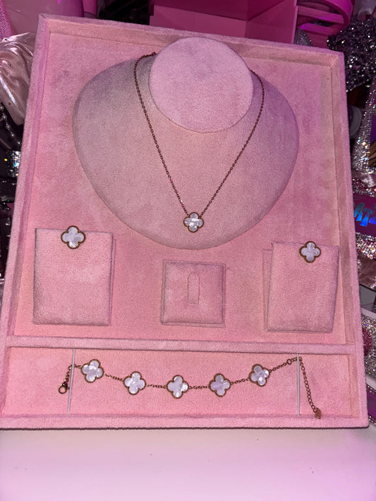 Pearl white & gold flower necklace earrings AND bracelet full set!
